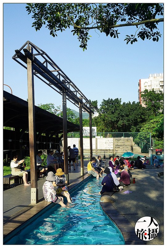 台北北投、溫泉景點｜舒服的午後「泉源公園溫泉泡腳池」．無料